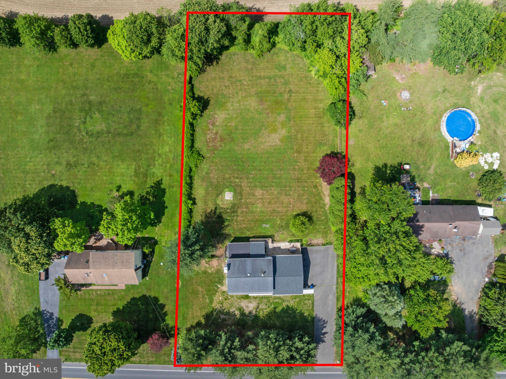 607 Chesterfield Arneytown Road Chesterfield, NJ 08515 - Photo 48 of 57 Spacious lot with lush greenery.