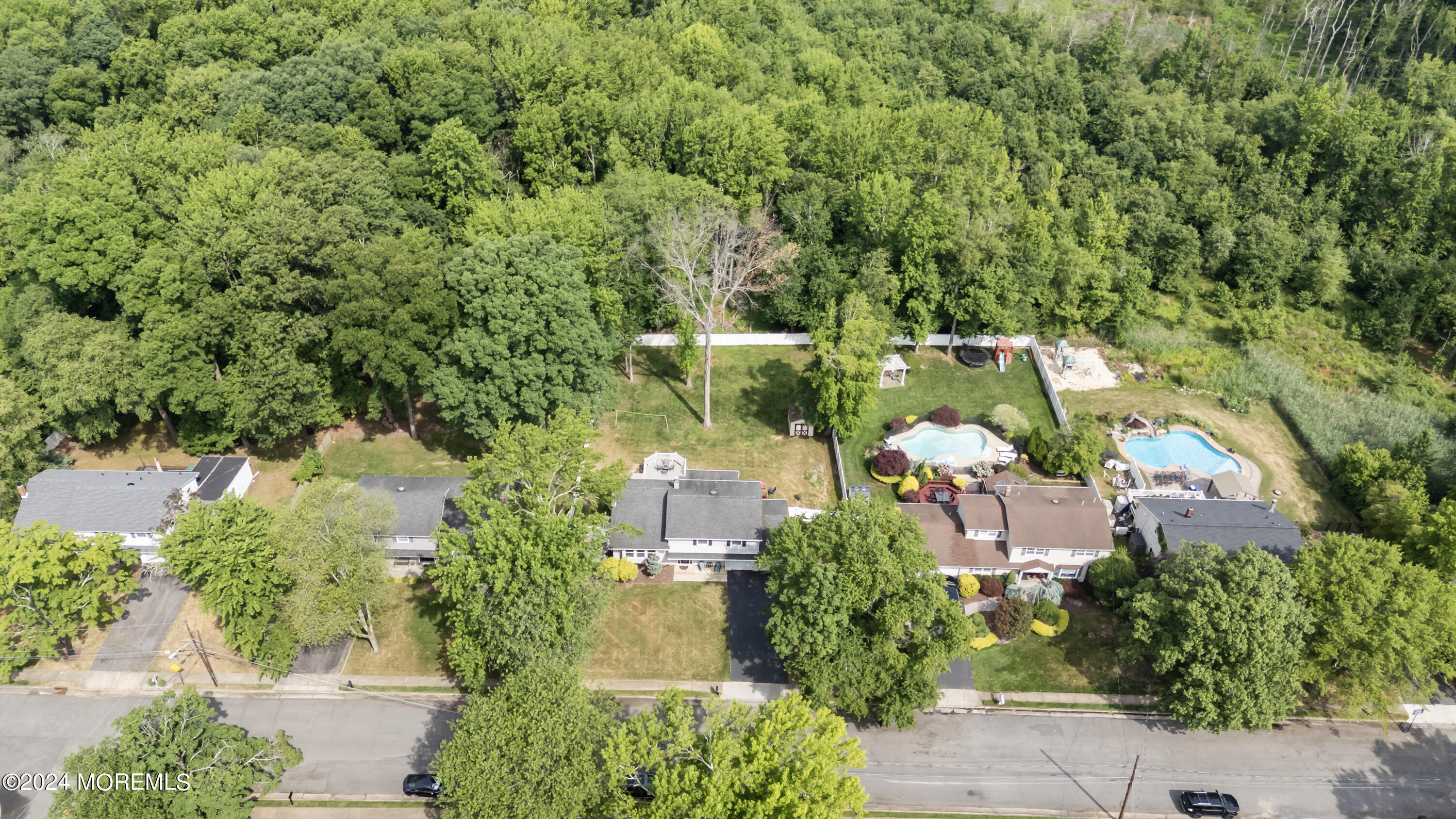 6 Robinson Road Morganville, NJ 07751 - Photo 38 of 42 DJI_20240626101421_0657_D