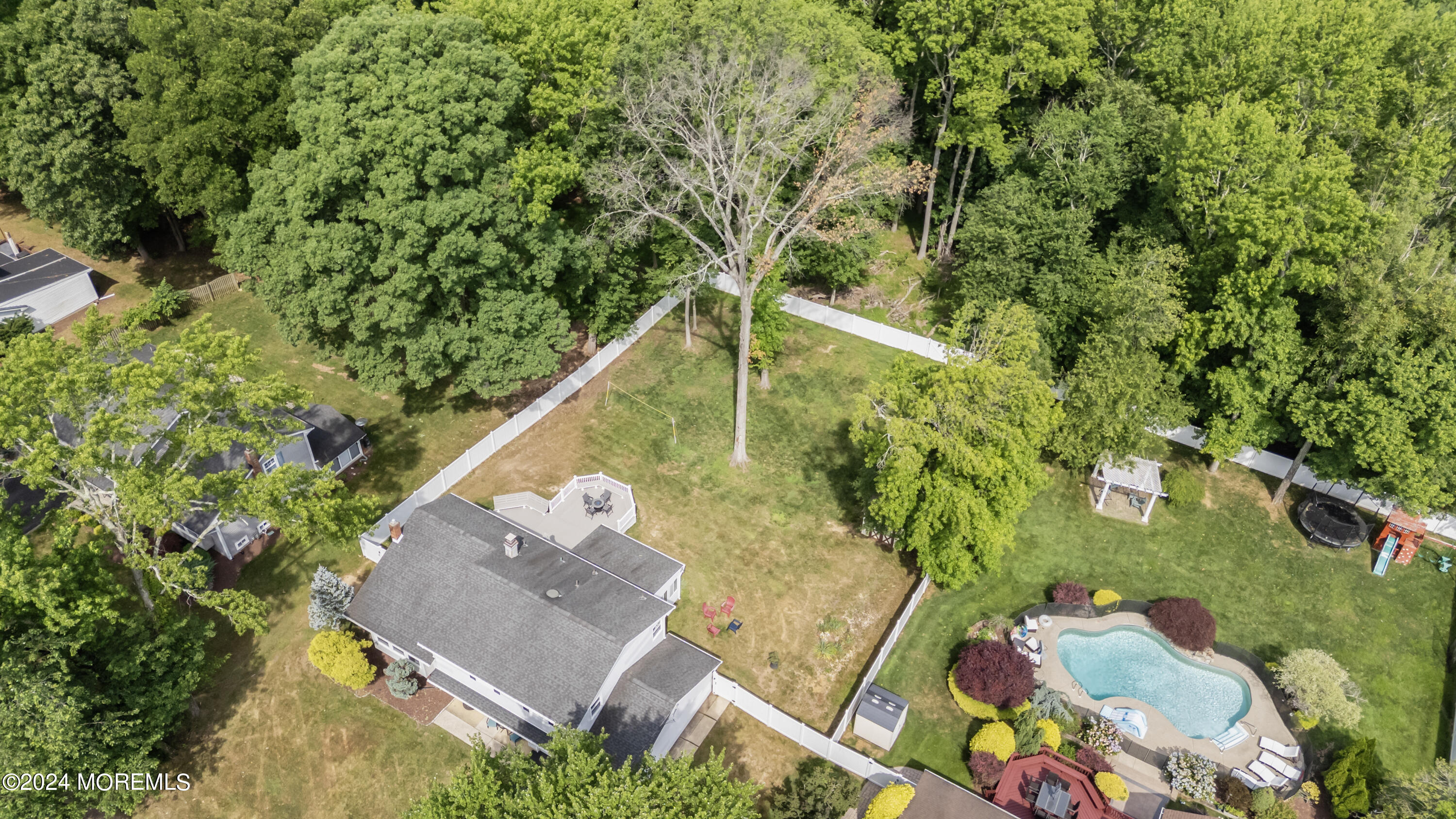 6 Robinson Road Morganville, NJ 07751 - Photo 39 of 42 DJI_20240626101435_0658_D