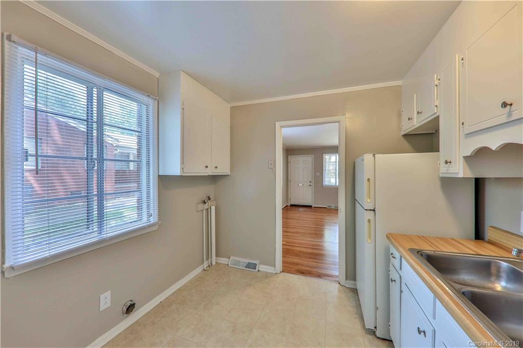 3017 Minnesota Road Charlotte, NC 28208 - Photo 7 of 13 Gallery Image 7