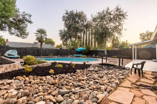 $683,000 | 6410 Rolling Way, Carmichael, CA 95608