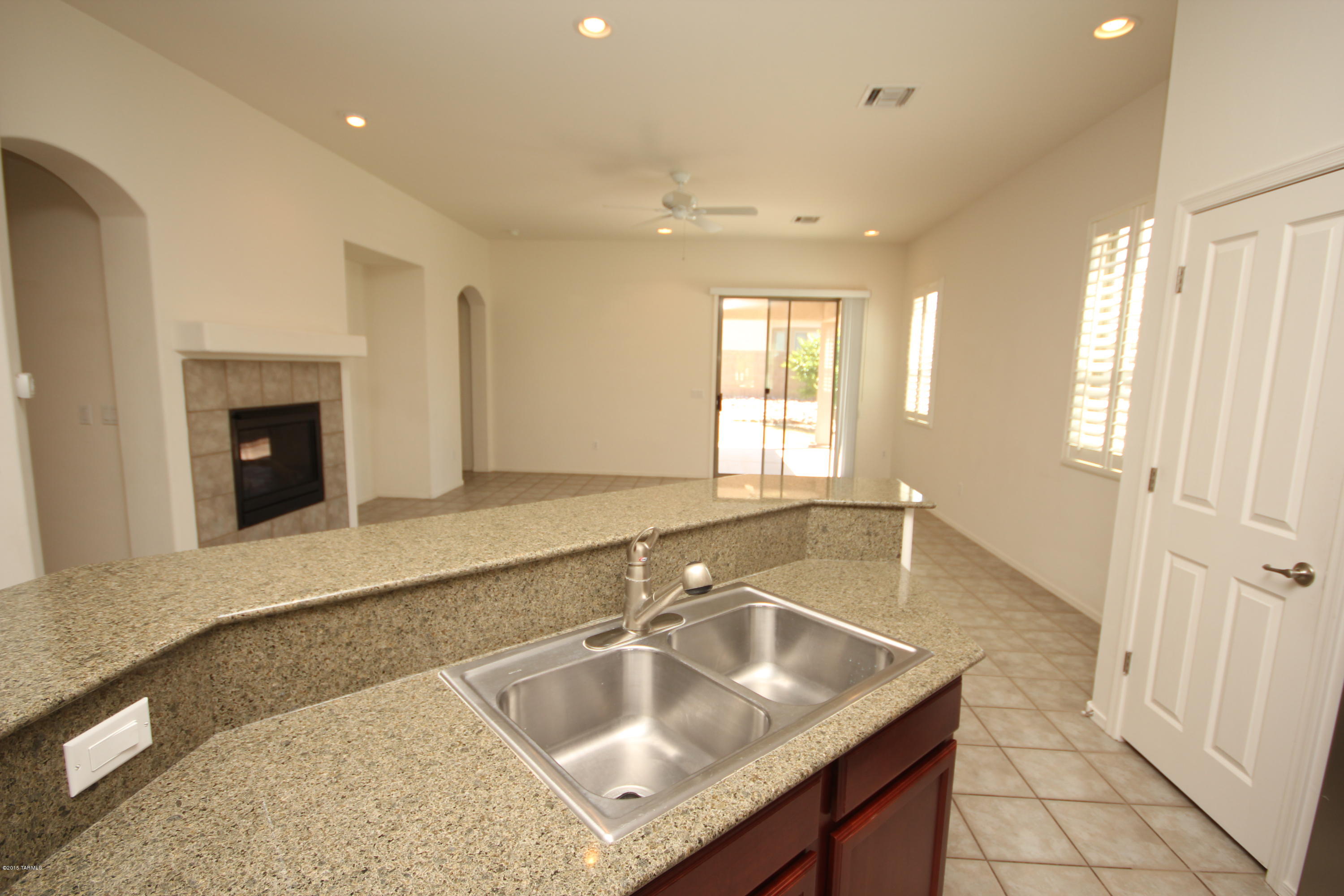 12874 Bloomington Loop Tucson, AZ 85755 - Photo 28 of 44