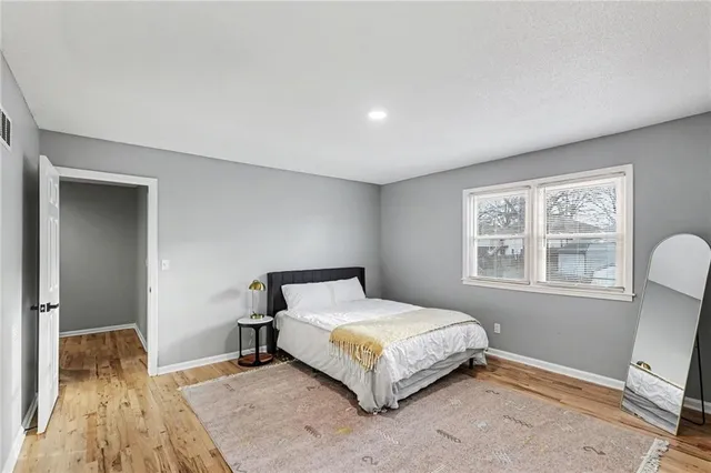 $394,900 | 12414 Valley Brook Drive, Grandview, MO 64030