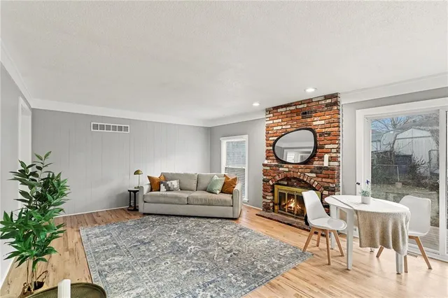 $394,900 | 12414 Valley Brook Drive, Grandview, MO 64030