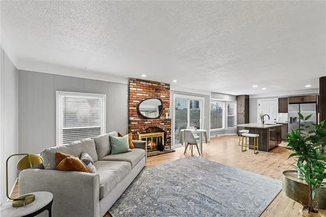 $394,900 | 12414 Valley Brook Drive, Grandview, MO 64030