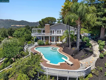$2,999,000 | 671 Logan Lane, Danville, CA 94526