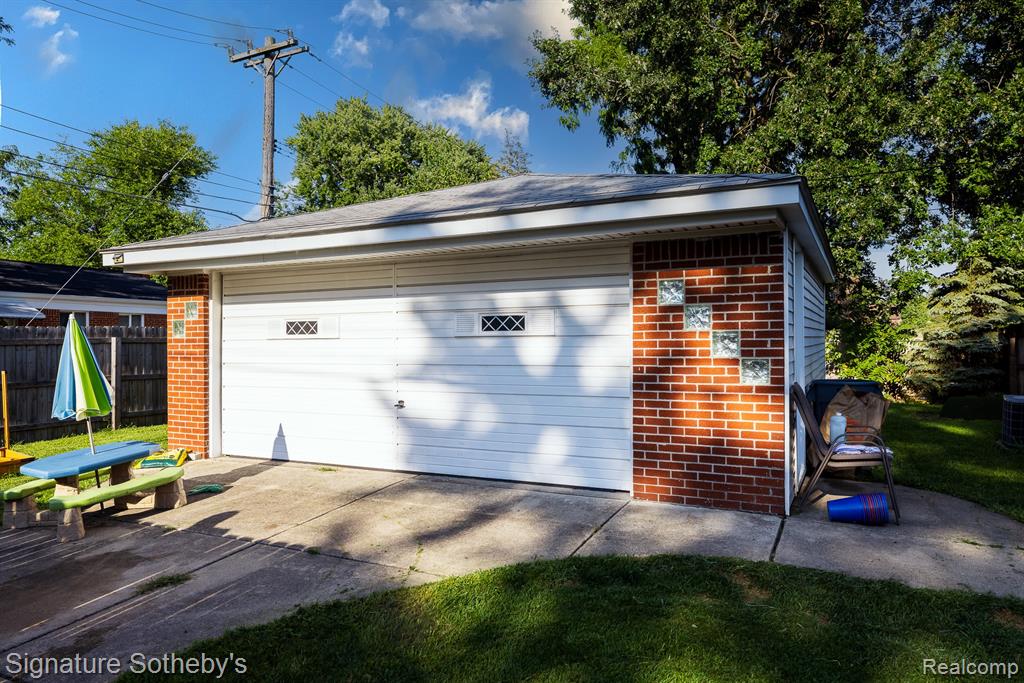 30340 Joy Road Livonia, MI 48150 - Photo 3 of 17 Gallery Image 3