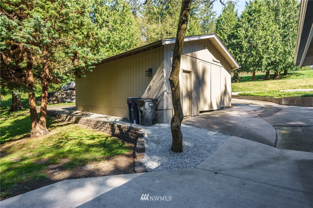 17398 Allen Road Bow, WA 98232 - Photo 3 of 22 Gallery Image 3