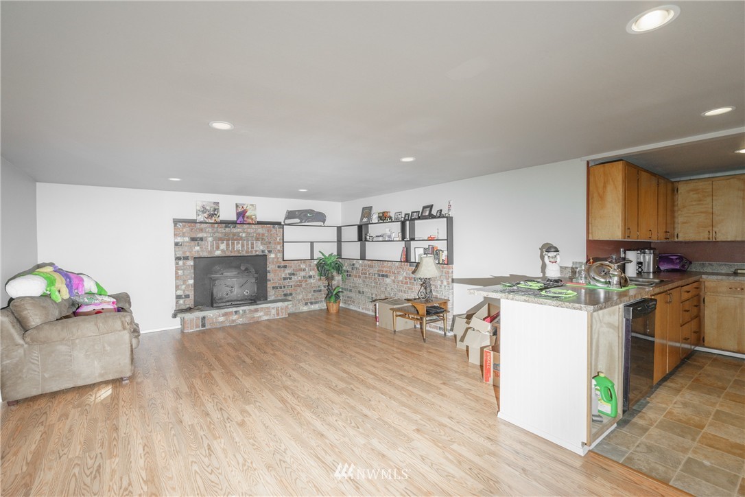 17398 Allen Road Bow, WA 98232 - Photo 6 of 22 Gallery Image 6