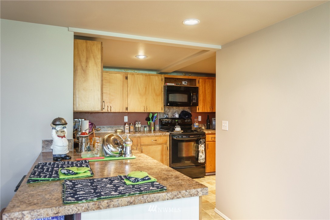 17398 Allen Road Bow, WA 98232 - Photo 8 of 22 Gallery Image 8