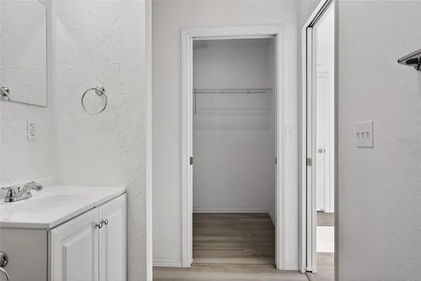 $1,200 | 536 Royal Palm Drive, Kissimmee, FL 34743
