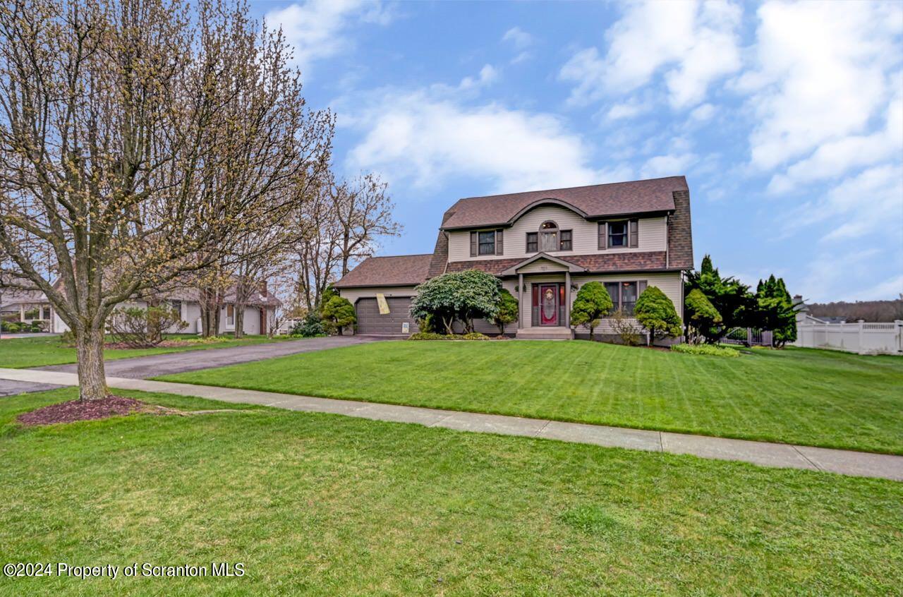 925 Appletree Road Moscow, PA 18444 - Photo 1 of 61 Gallery Image 1