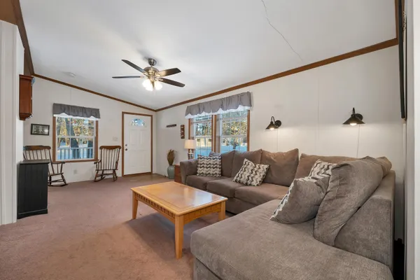 $289,000 | 9 Slate Run, North Hampton, NH 03862