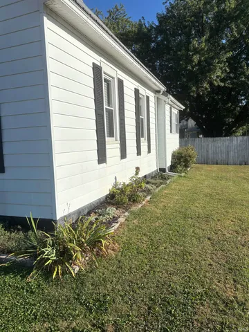 $199,000 | 207 West Race Street, Odon, IN 47562