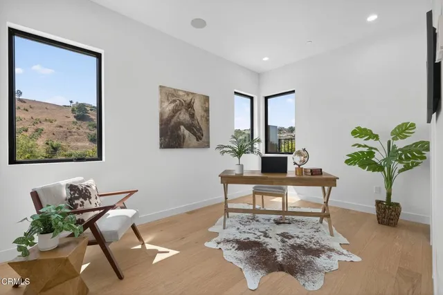 $1,950,000 | 259 Via Pasito, Ventura, CA 93003