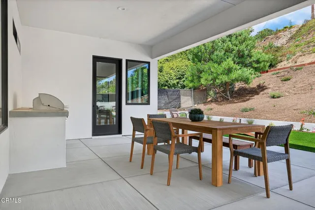 $1,950,000 | 259 Via Pasito, Ventura, CA 93003