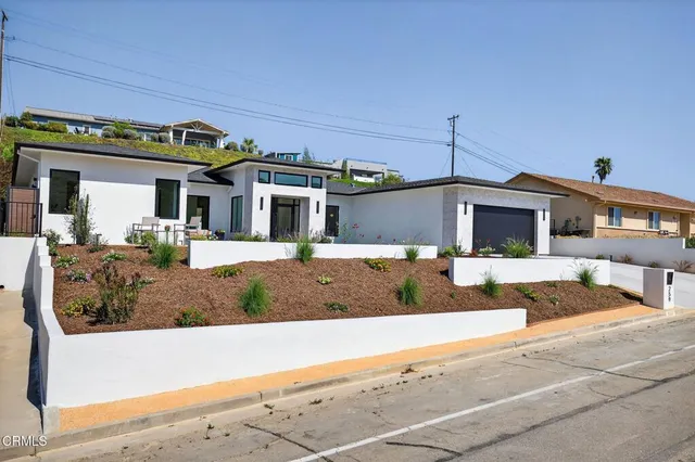 $1,950,000 | 259 Via Pasito, Ventura, CA 93003