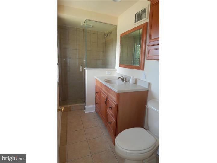 504 Shelbourne Road Havertown, PA 19083 - Photo 13 of 25