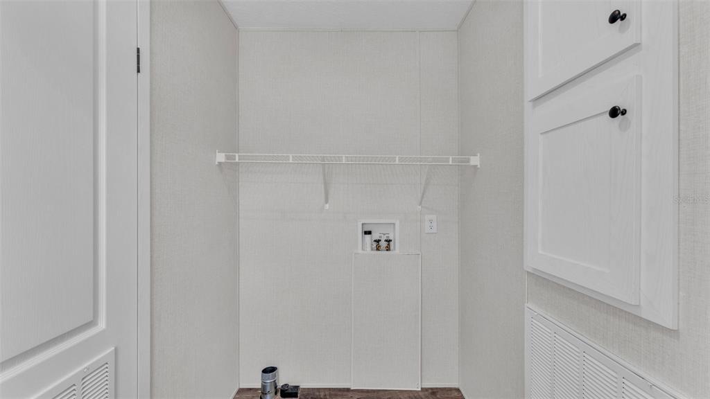 5535 Lake Buffum Road Lake Wales, FL 33859 - Photo 33 of 48 a bathroom with a shower