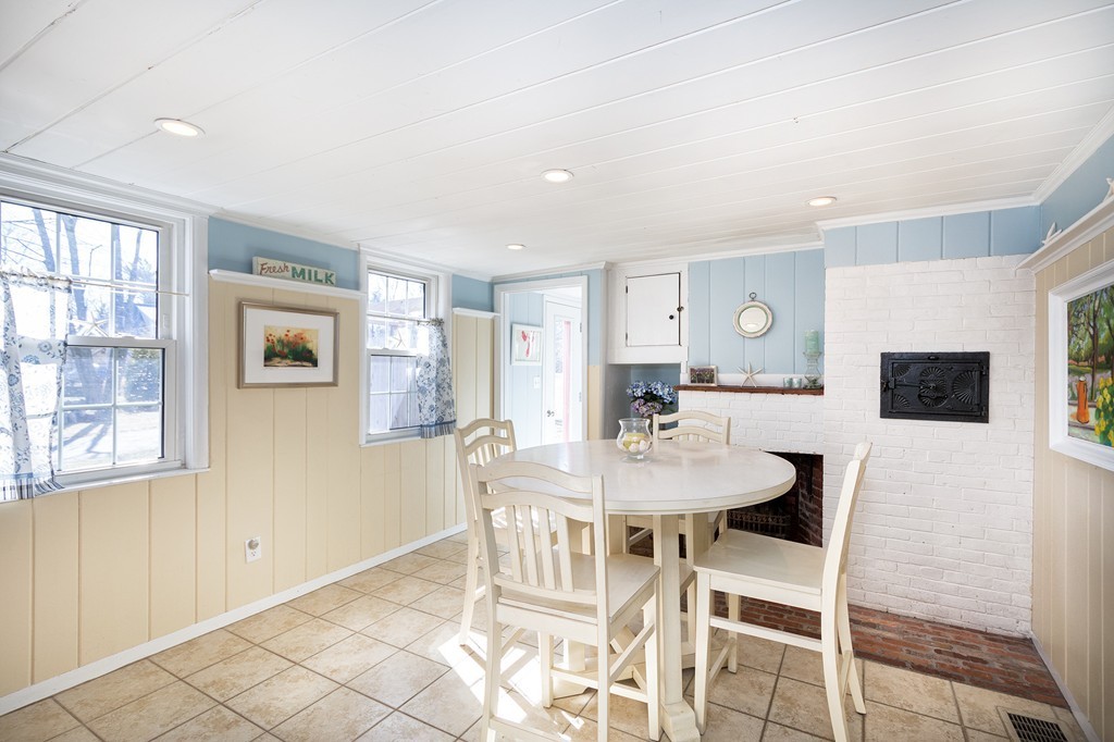 259 First Parish Road Scituate, MA 02066 - Photo 7 of 29 a view of a dining room with furniture