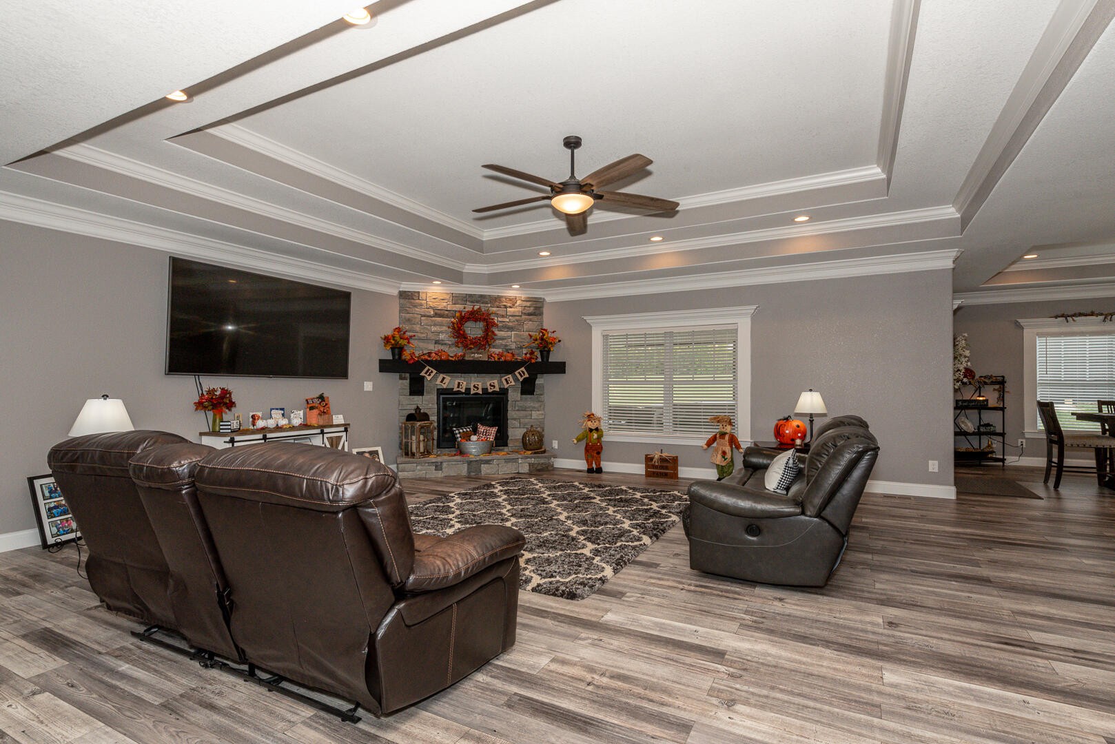 4833 Morganton Road Greenback, TN 37742 - Photo 11 of 40 a living room with furniture and a flat screen tv