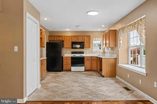 $379,900 | 4041 Appleseed Drive, Coplay, PA 18037
