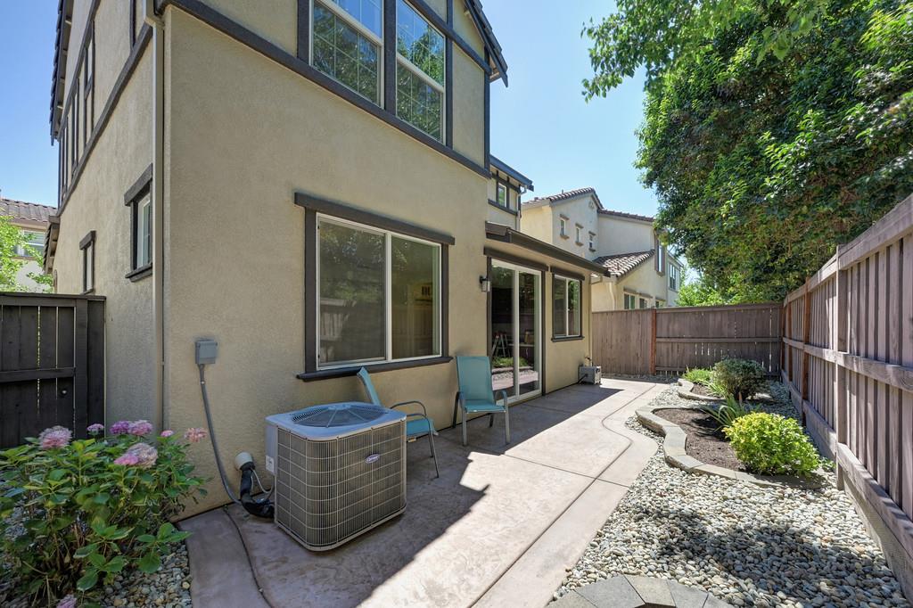 1016 Impressionist Loop Roseville, CA 95747 - Photo 28 of 29