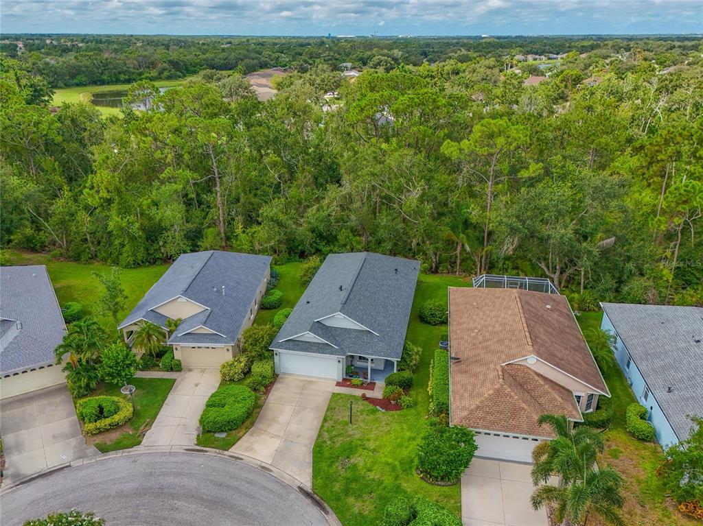 6442 Barberry Court Lakewood Ranch, FL 34202 - Photo 6 of 43
