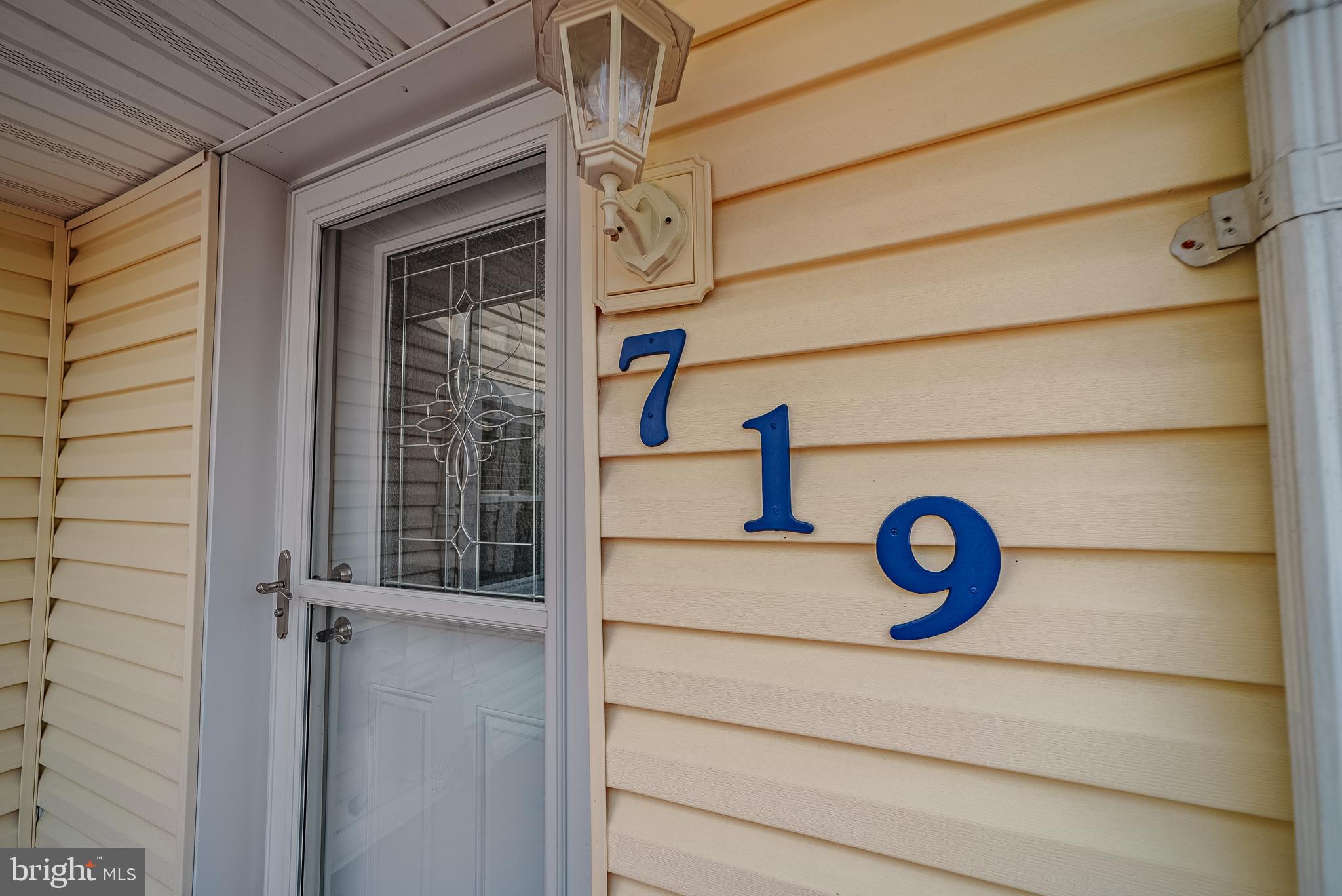 719 Powhatan Beach Road Pasadena, MD 21122 - Photo 4 of 31 Gallery Image 4