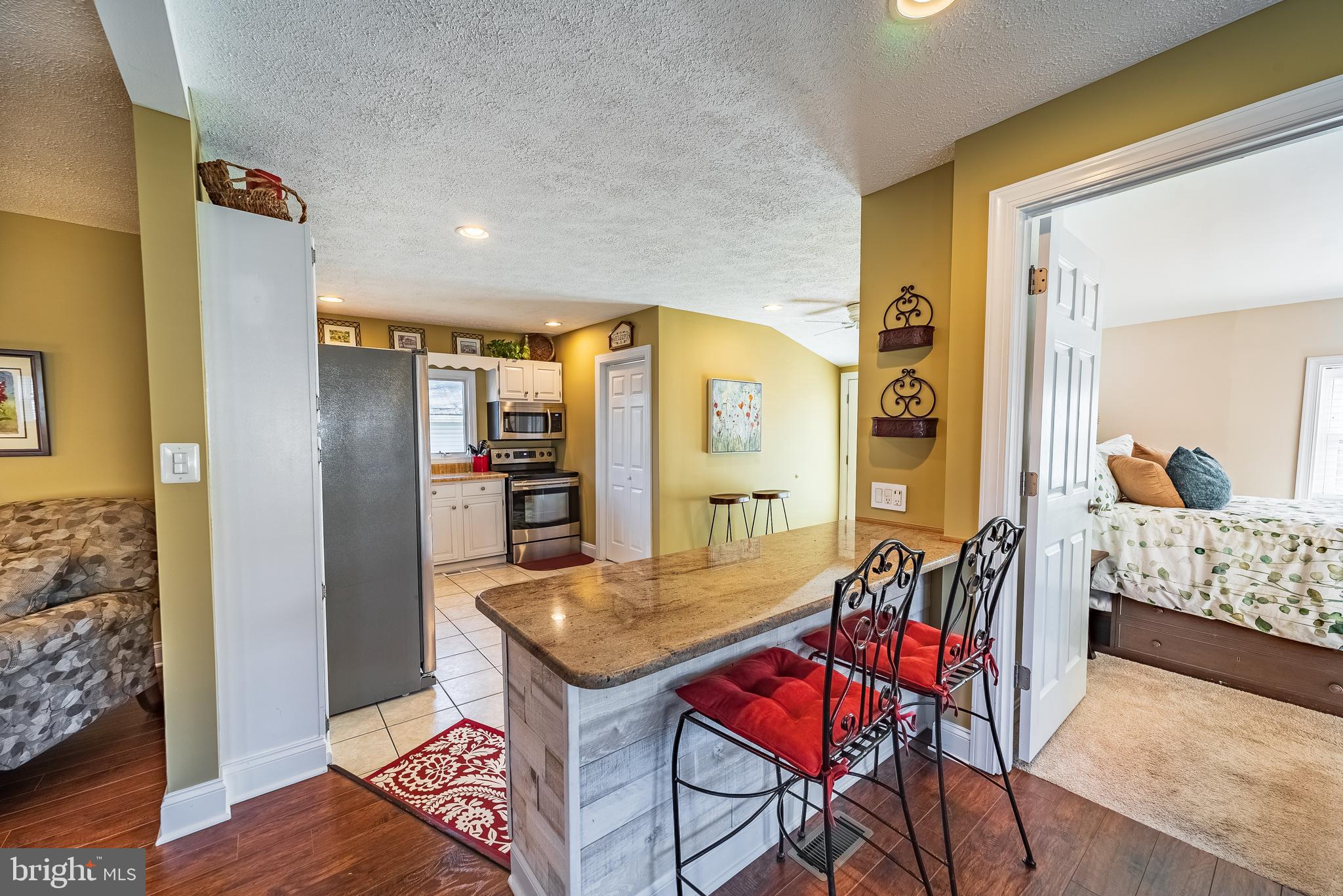719 Powhatan Beach Road Pasadena, MD 21122 - Photo 10 of 31 Gallery Image 10