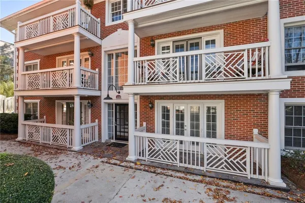 $2,300 | 885 Briarcliff Road Northeast, Unit 36, Atlanta, GA 30306