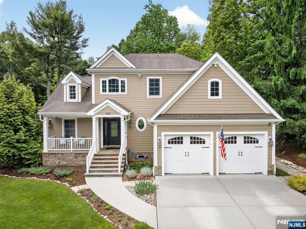 444 Lake Road Wyckoff, NJ 07481 - Photo 2 of 50