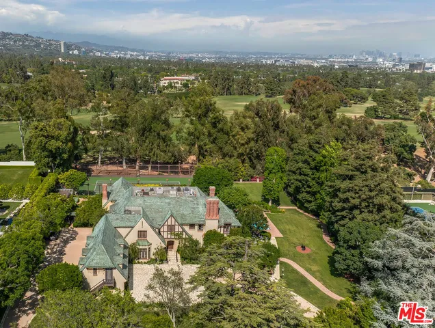 $42,500,000 | 570 South Mapleton Drive, Los Angeles, CA 90024