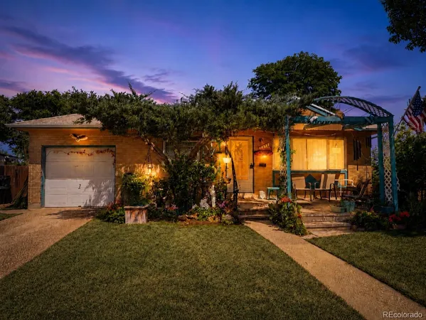$350,000 | 10672 Loren Lane, Denver, CO 80233