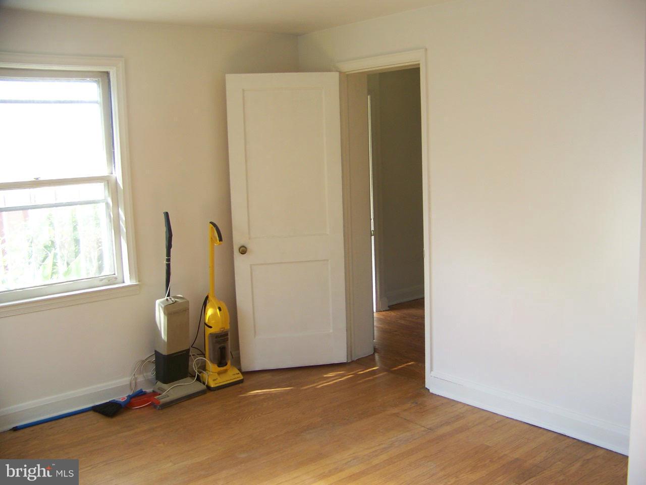 3609 Florida Road Baltimore, MD 21244 - Photo 8 of 15 Bedroom