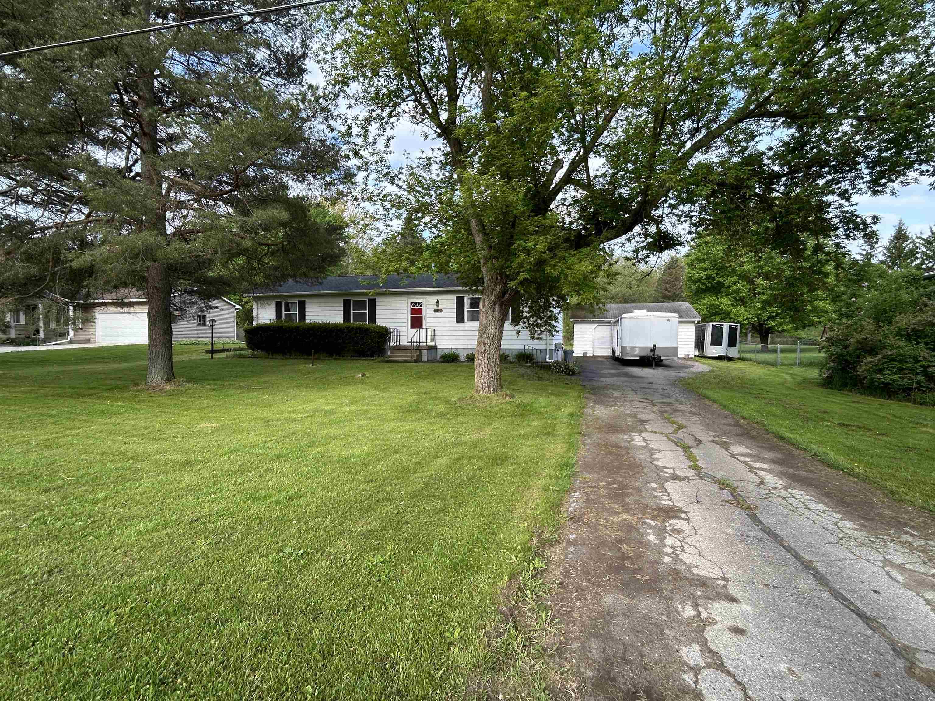6455 Turner Road Flushing, MI 48433 - Photo 1 of 30