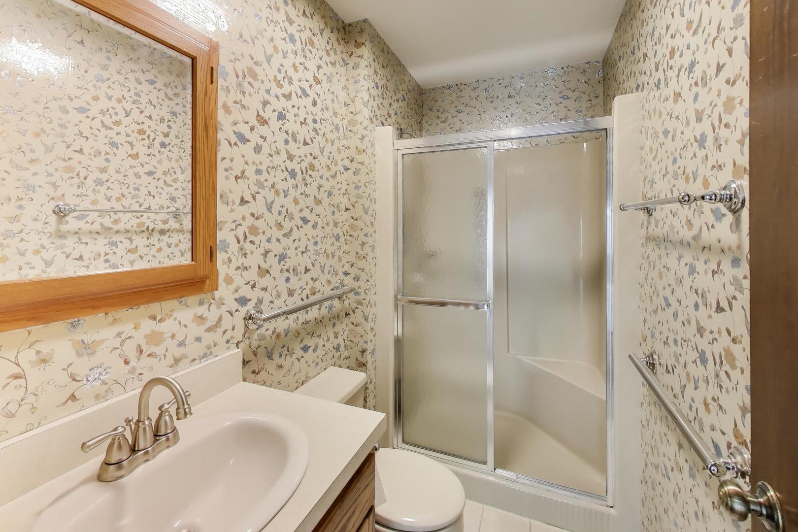 12111 68th Court Palos Heights, IL 60463 - Photo 13 of 31