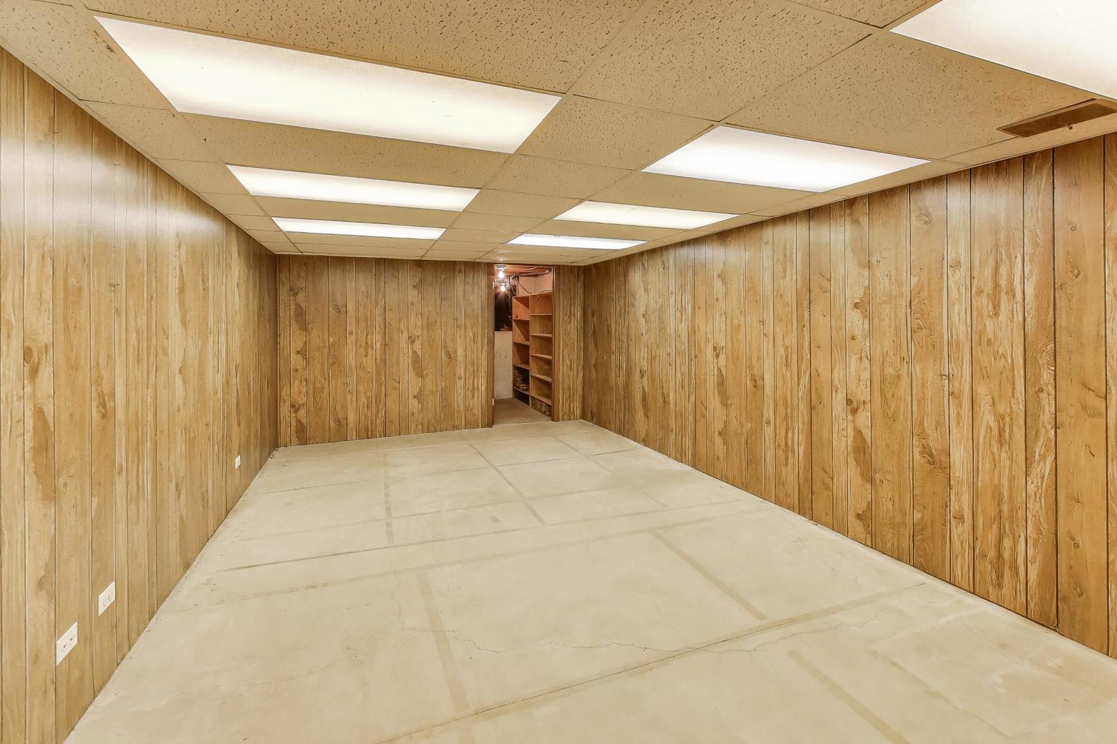 12111 68th Court Palos Heights, IL 60463 - Photo 23 of 31