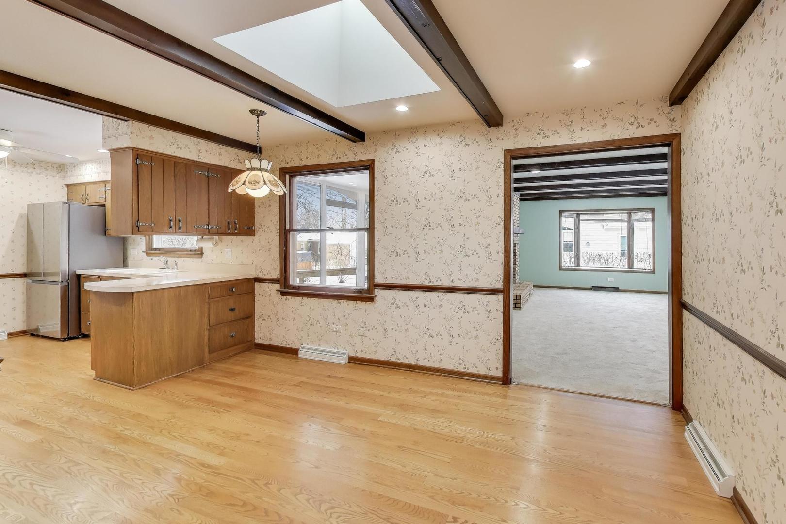 12111 68th Court Palos Heights, IL 60463 - Photo 9 of 31