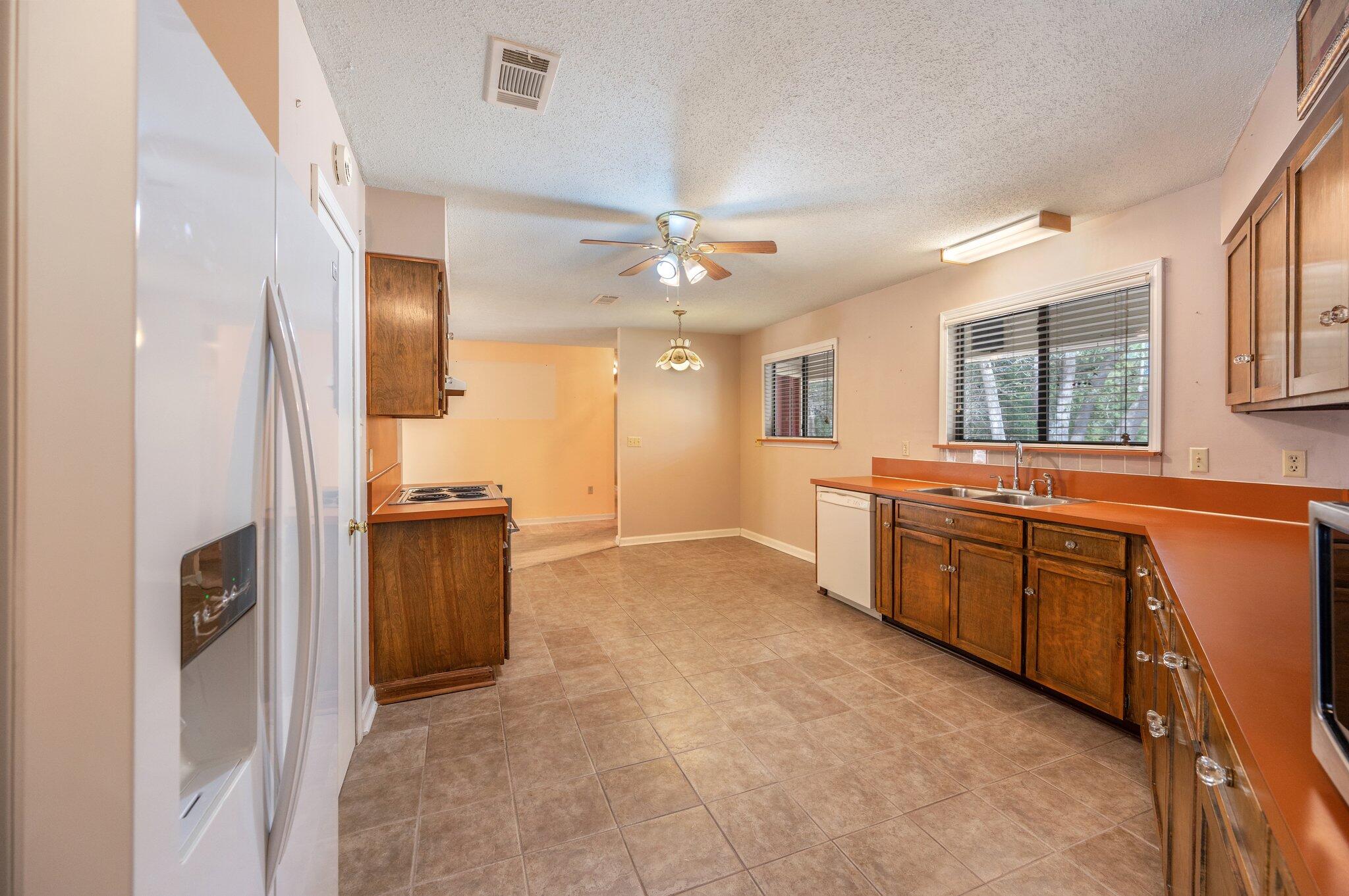 207 Shell Drive Crestview, FL 32536 - Photo 14 of 44 14-web-or-mls-207-shell-dr