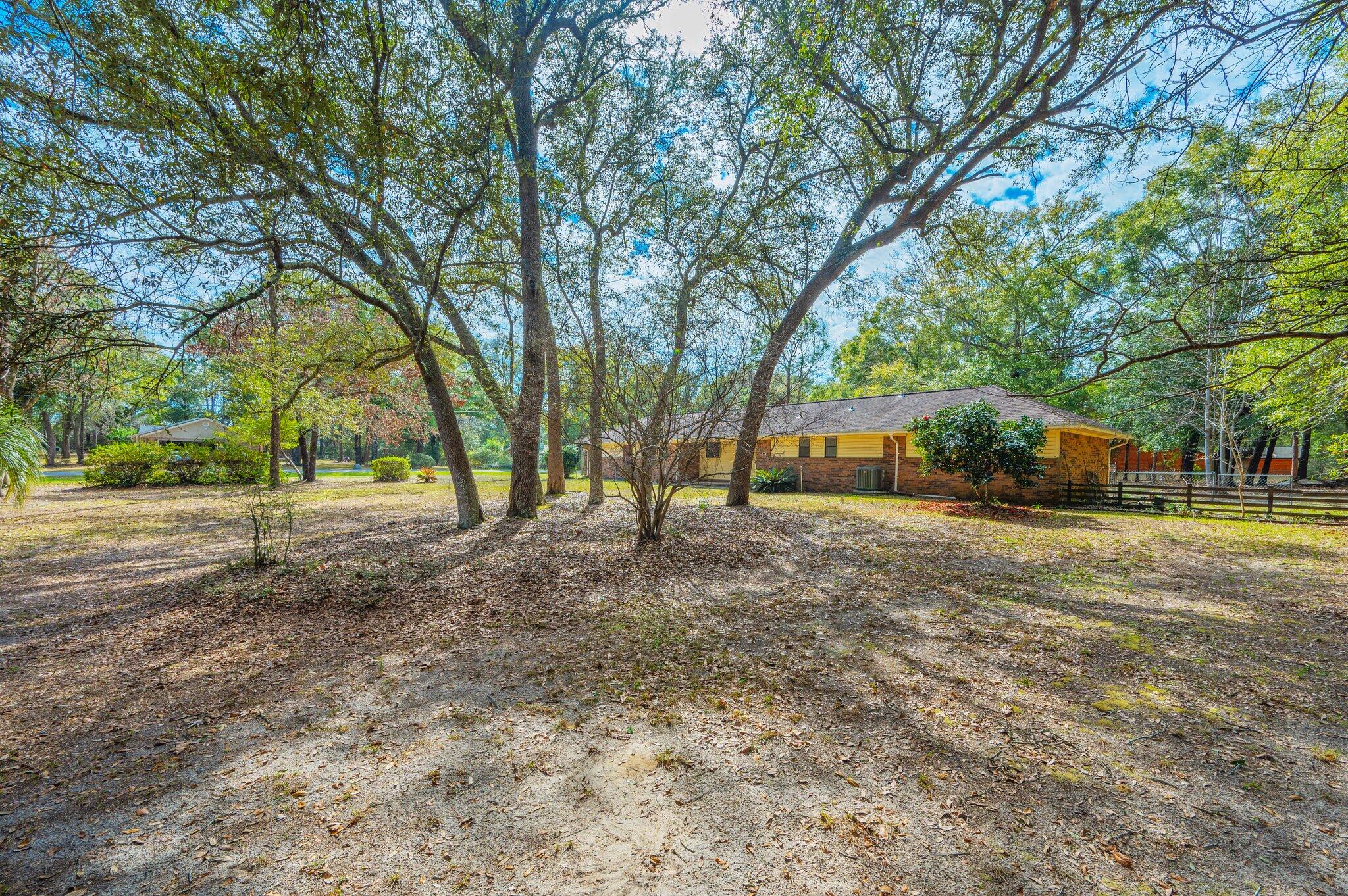 207 Shell Drive Crestview, FL 32536 - Photo 36 of 44 36-web-or-mls-207-shell-dr