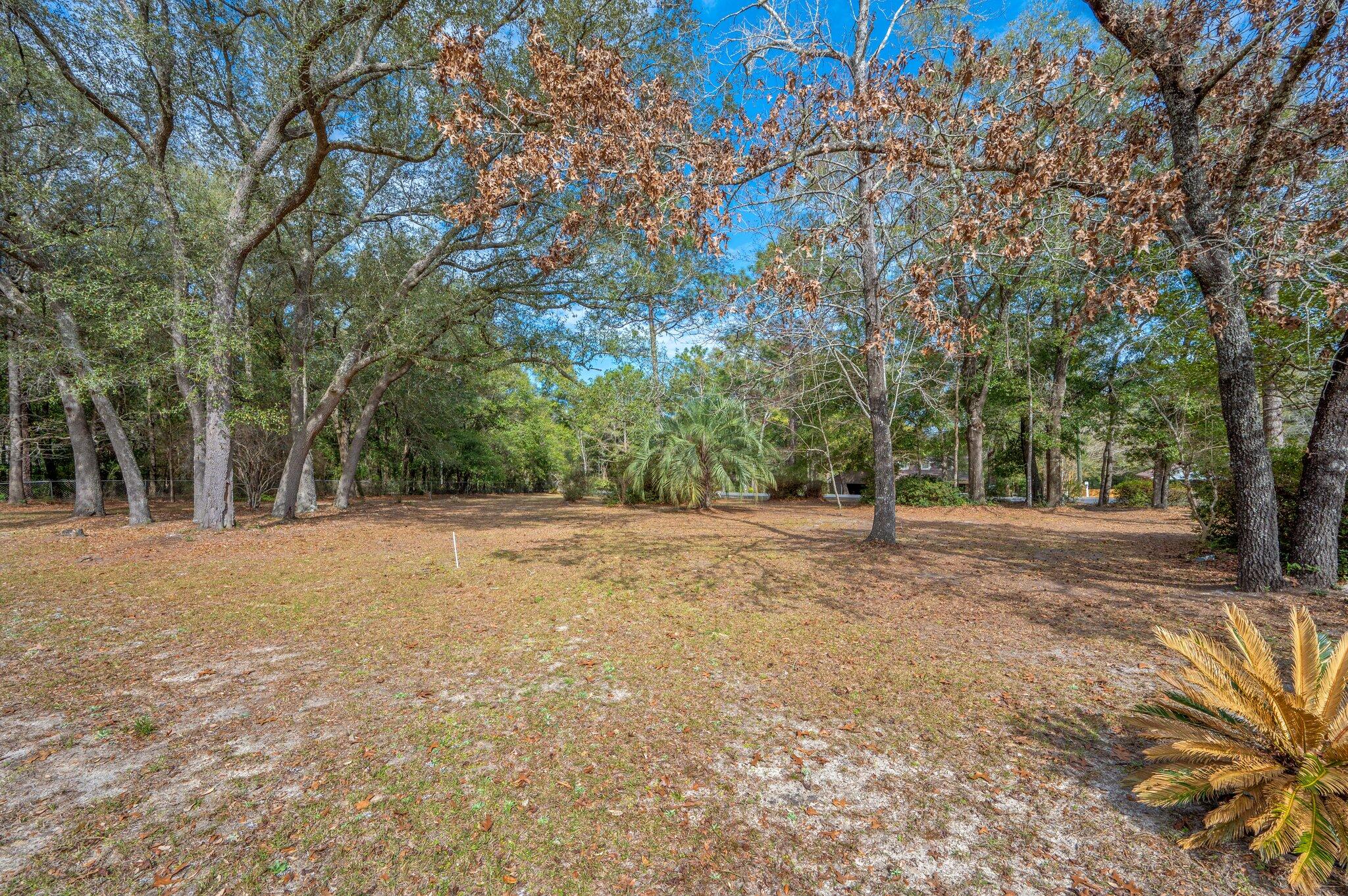 207 Shell Drive Crestview, FL 32536 - Photo 5 of 44 5-web-or-mls-207-shell-dr