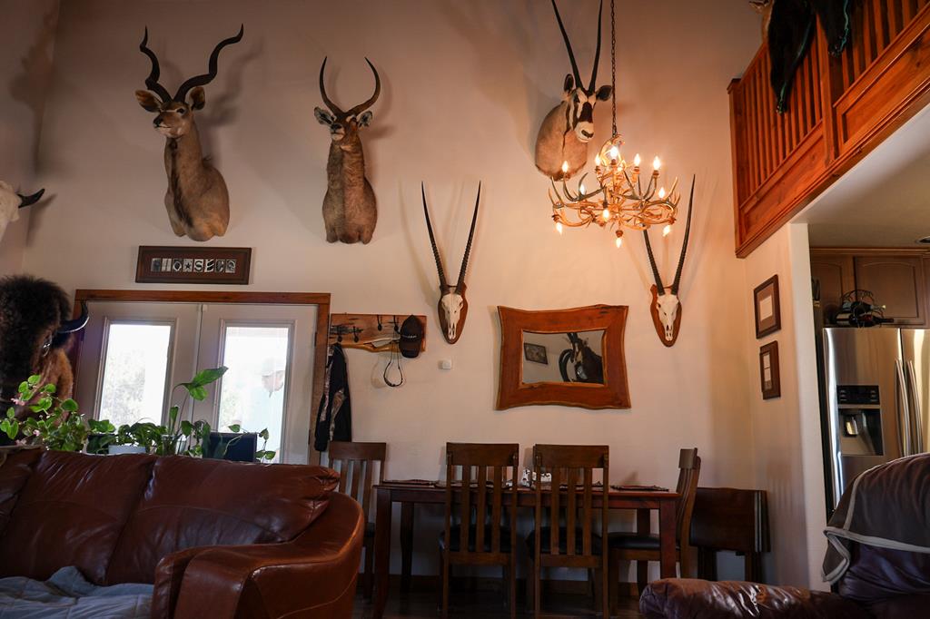 2970 Rr 2523 Del Rio, TX 78840 - Photo 11 of 28 a view of a livingroom with furniture and window