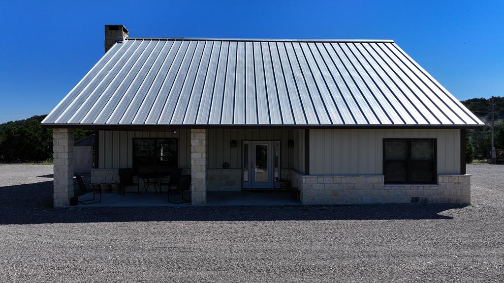 2970 Rr 2523 Del Rio, TX 78840 - Photo 2 of 28 a front view of a house
