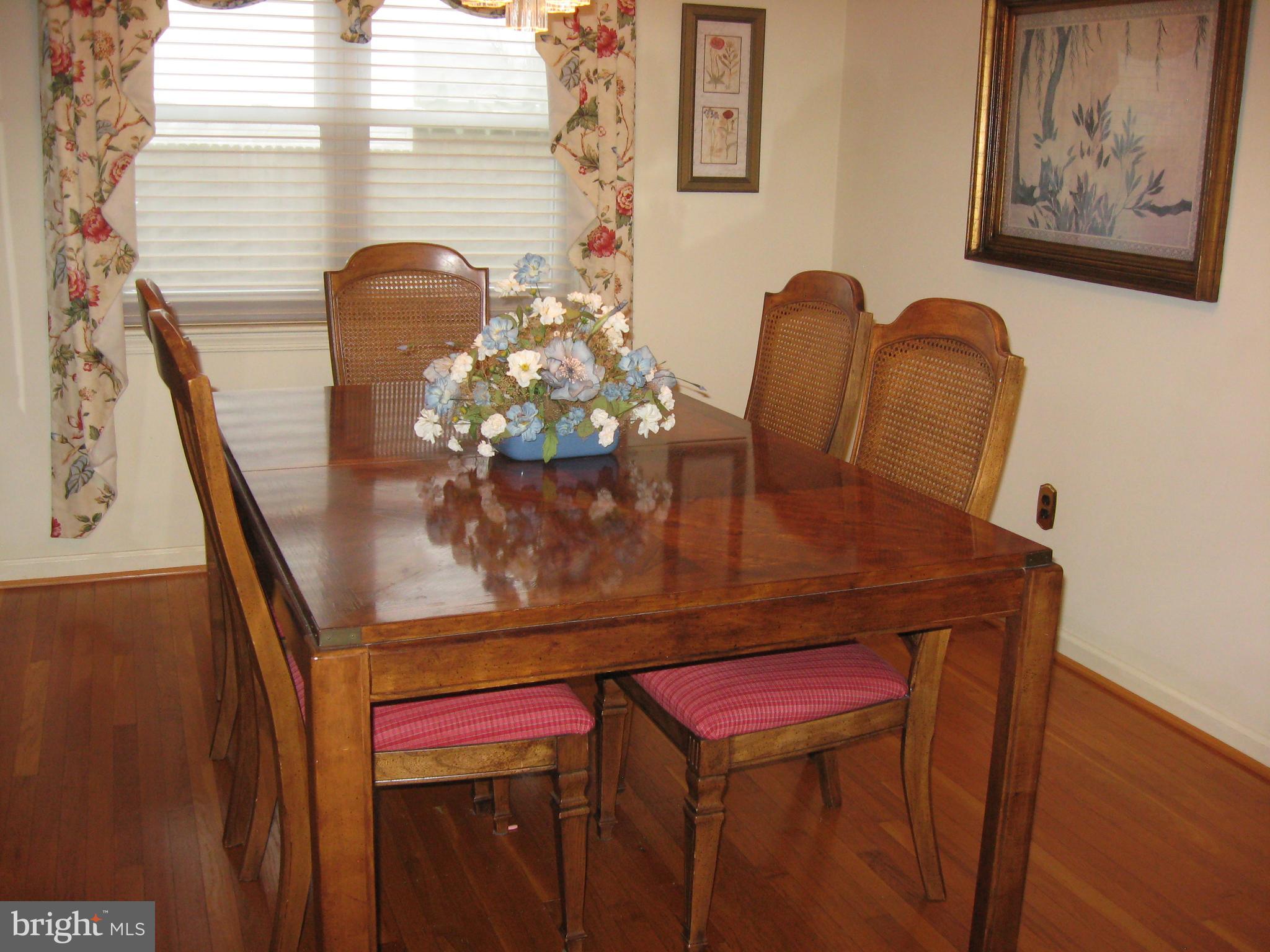 2893 Ringneck Road Audubon, PA 19403 - Photo 8 of 27 BRIGHT DINING ROOM