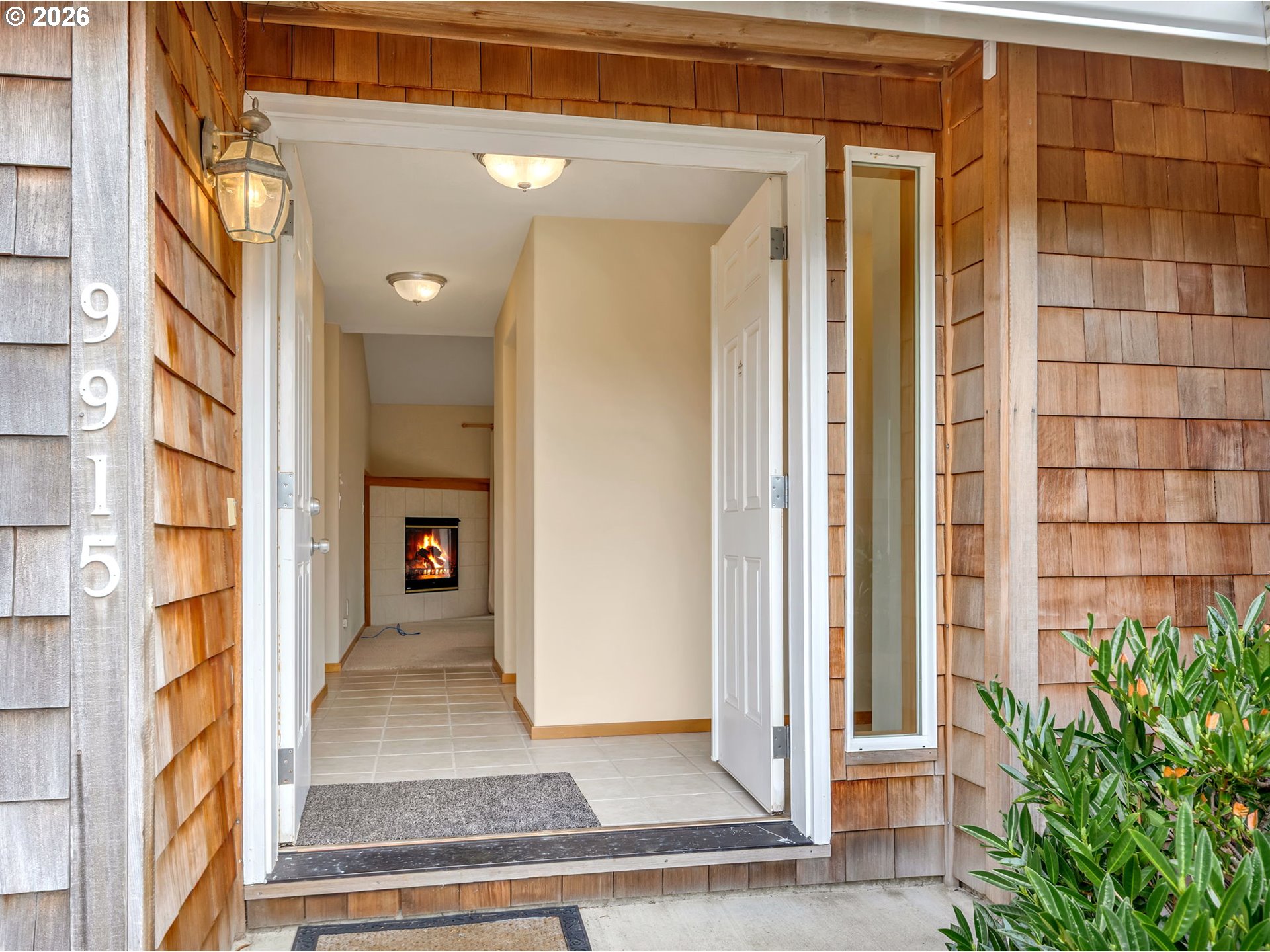 9915 Pine Ridge Drive Nehalem, OR 97131 - Photo 7 of 48 Entrance/Foyer
