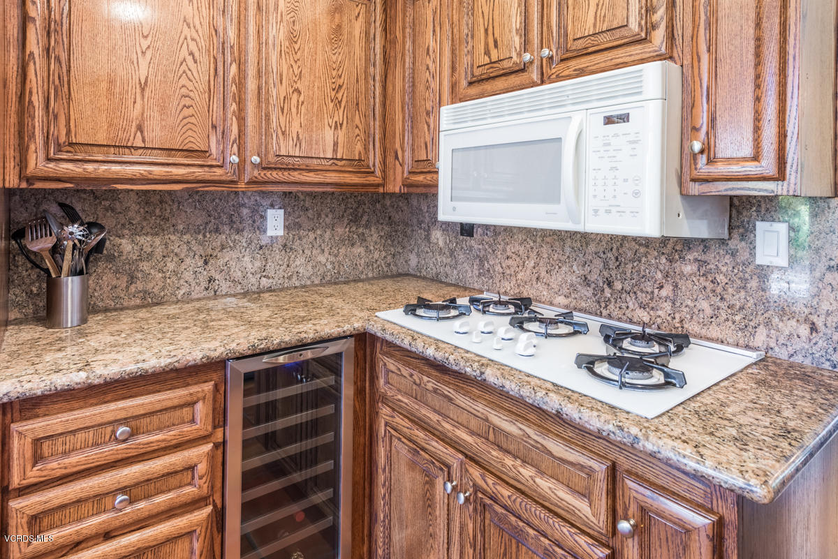 104 Valley Gate Road Simi Valley, CA 93065 - Photo 14 of 47 104 Valley Gate Rd-11
