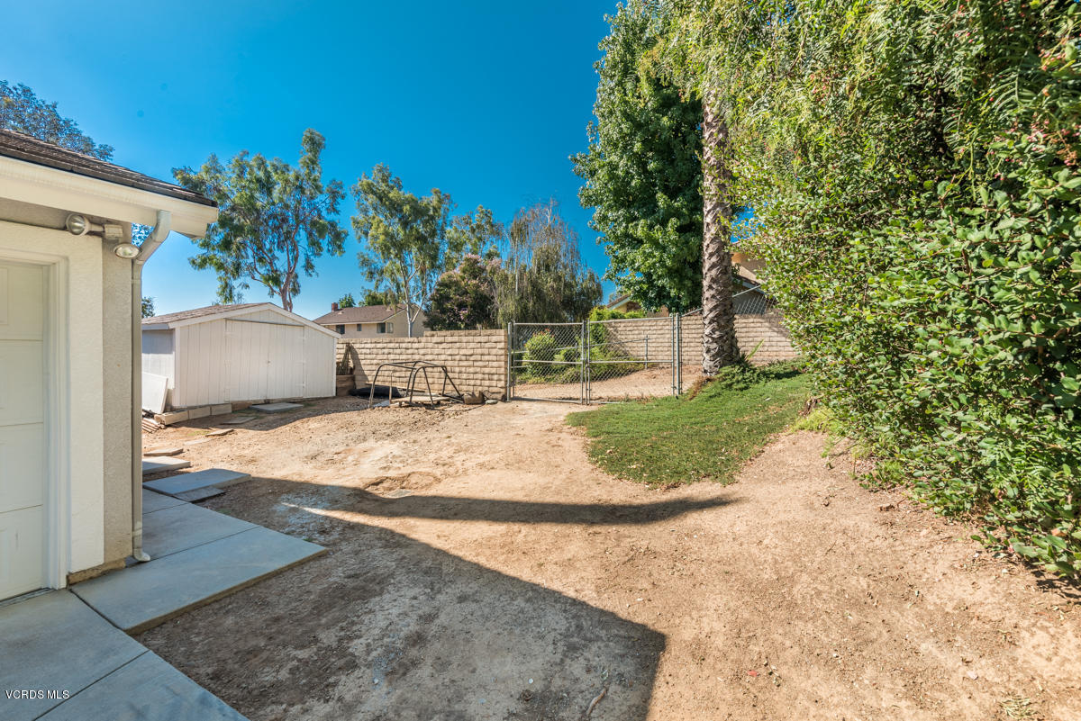 104 Valley Gate Road Simi Valley, CA 93065 - Photo 46 of 47 104 Valley Gate Rd-37