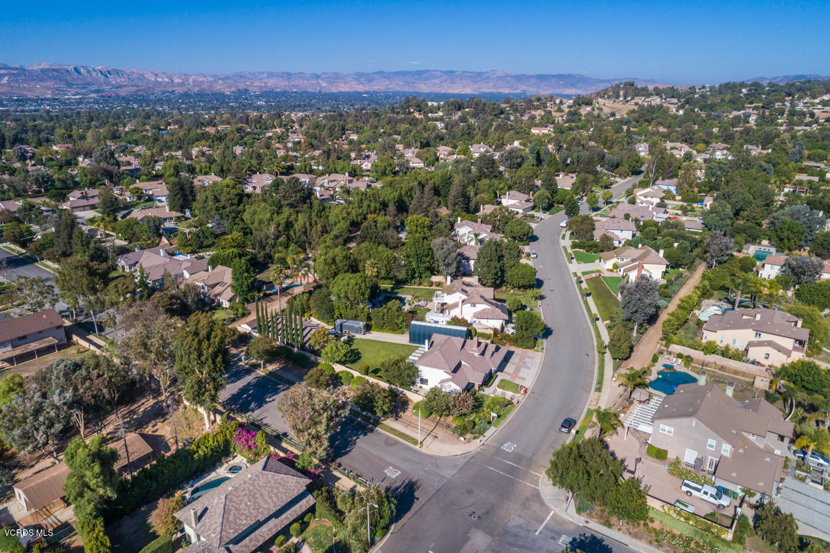 104 Valley Gate Road Simi Valley, CA 93065 - Photo 7 of 47 104 Valley Gate Rd-47