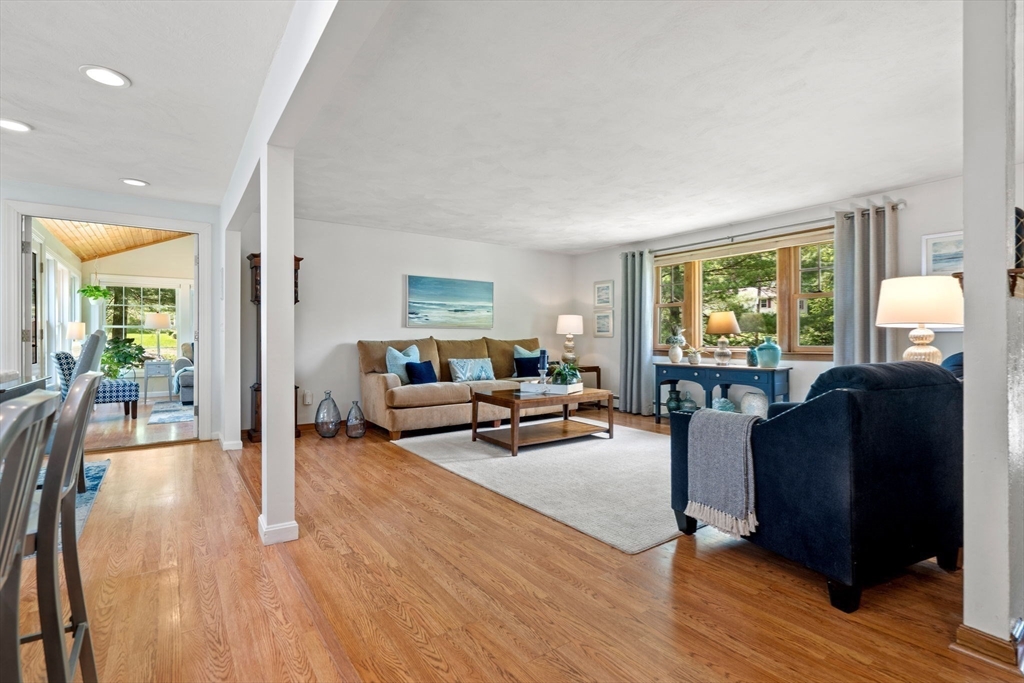 154 Carpenter Road Northbridge, MA 01588 - Photo 13 of 42